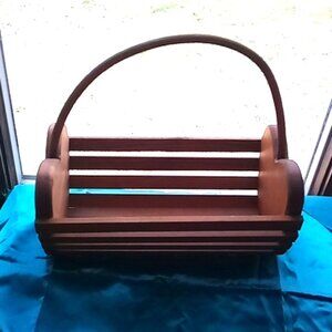 Vintage country hearts wood basket